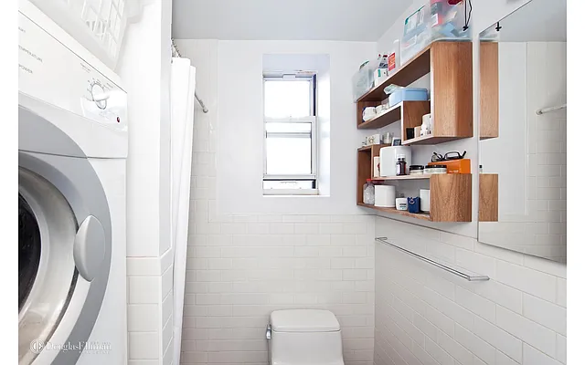 Rented by Douglas Elliman | media 16