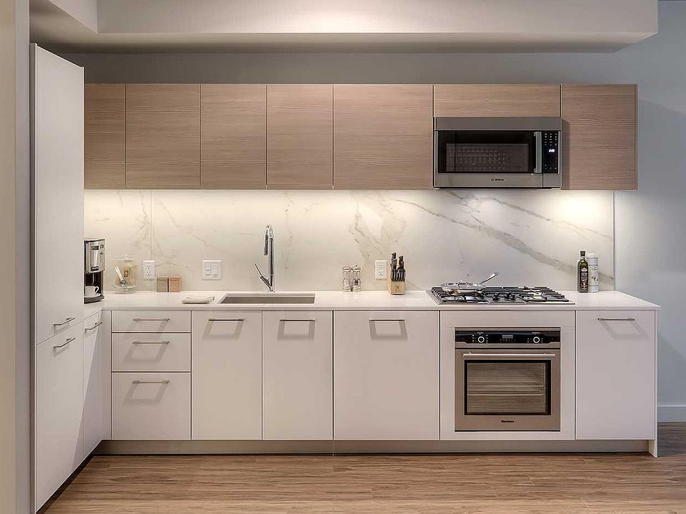 1st image of 626 W Randolph St #1207