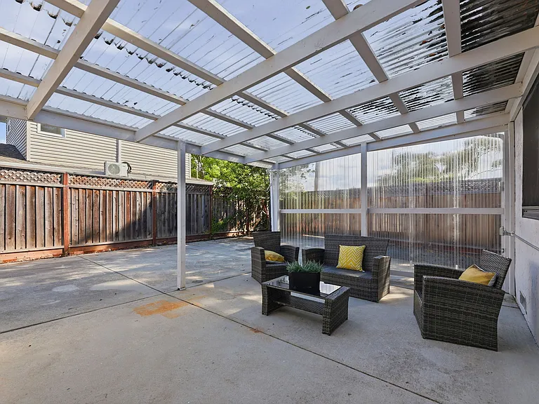 894 Orkney Ave — Photo 31