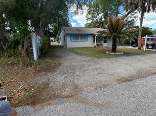 6125 Beacon Point Dr, Weeki Wachee, FL 34607