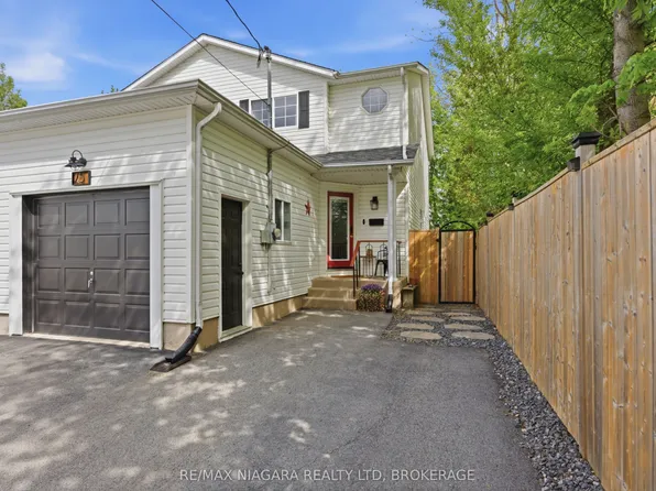 25 Beverly St, Saint Catharines, ON L2P 2J9