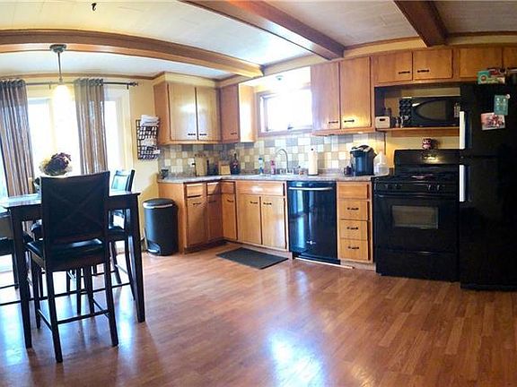 2nd image of 23 Lyndale Ct