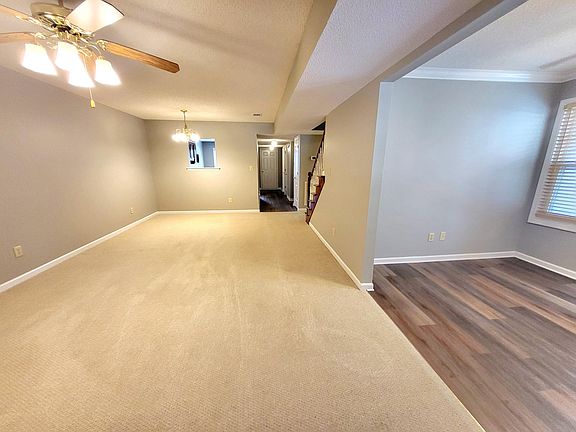 4th image of 334 Williamsburg Ave