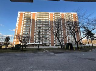 8591 Riverside Dr E #902, Windsor, ON N8S 1G3