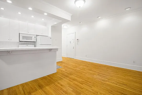 Rented by Zumper Inc | media 20