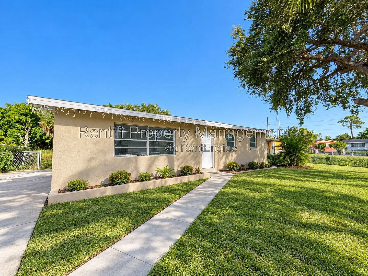 4 bed, 2.0 bath, 1100 sqft, $1,799 — Photo 1