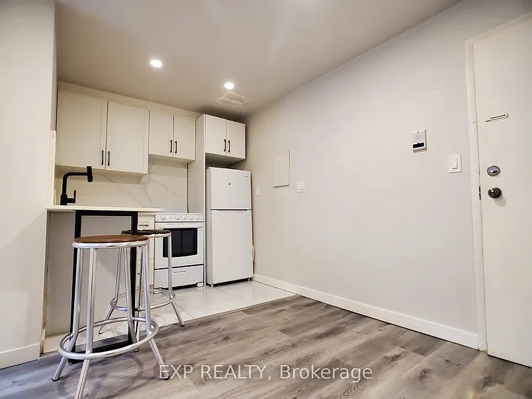 575 Pape Ave #1C — Photo 8