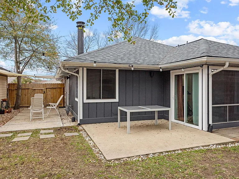 9306 Crescent Moon Dr — Photo 25