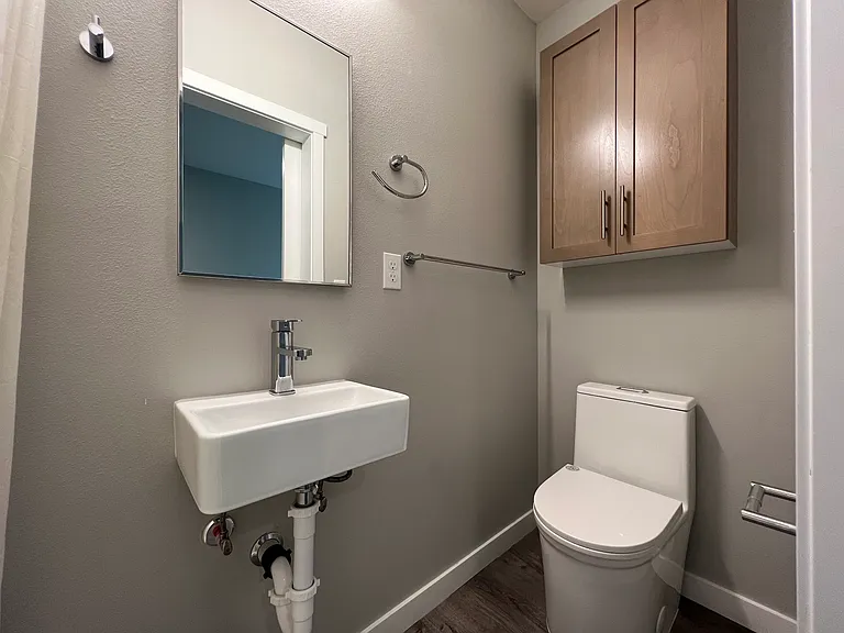 4029 Rainier Ave — Photo 46
