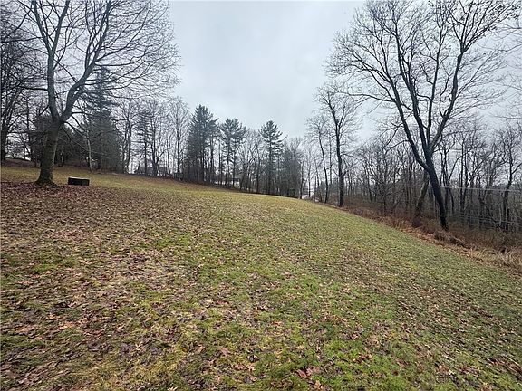 4th image of 425 Felgar Rd