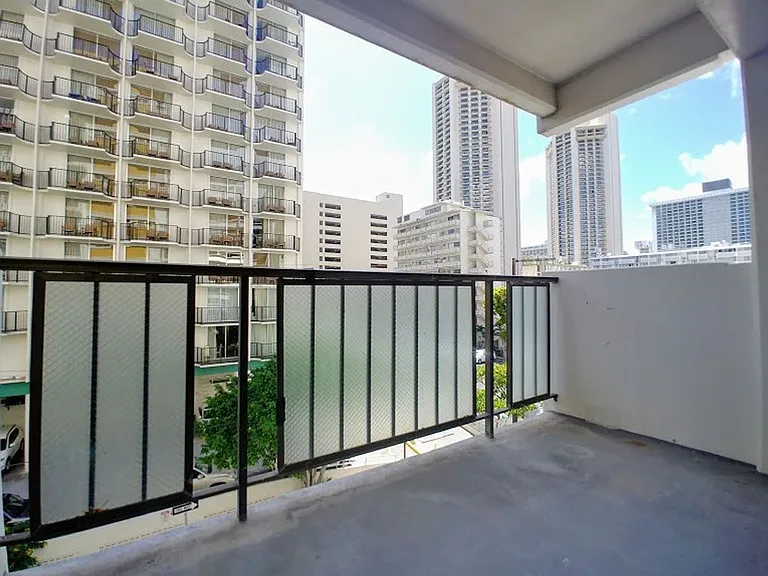 2464 Prince Edward St #521 — Photo 9