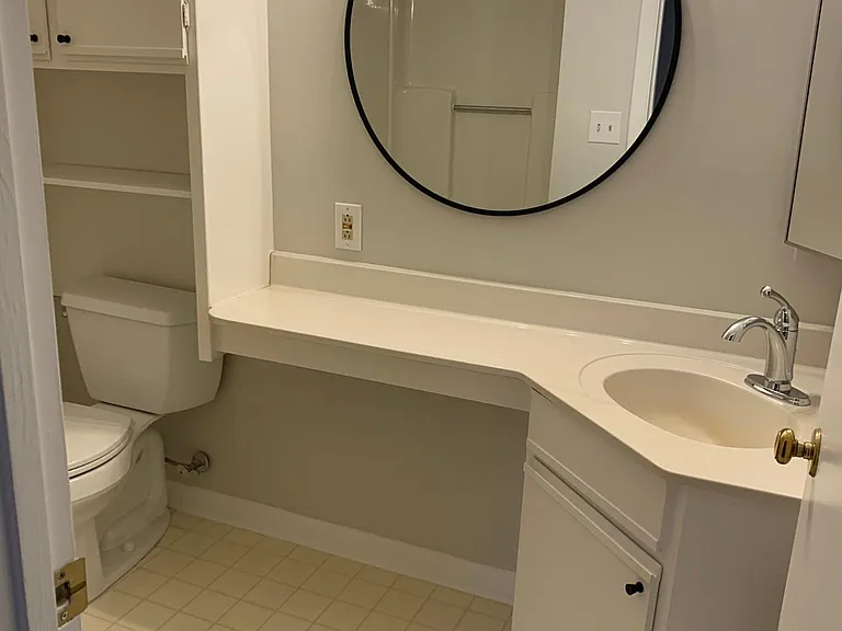 Master en suite bathroom