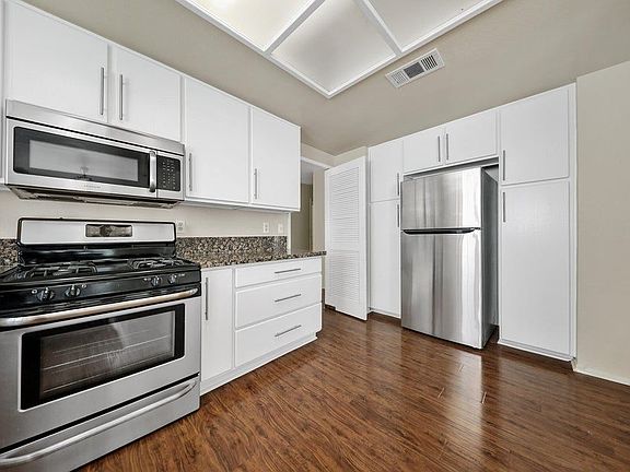 3rd image of 77717 Calle Las Brisas S