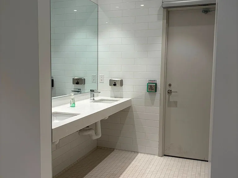 4010 Eglinton Ave W #1112 — Photo 11