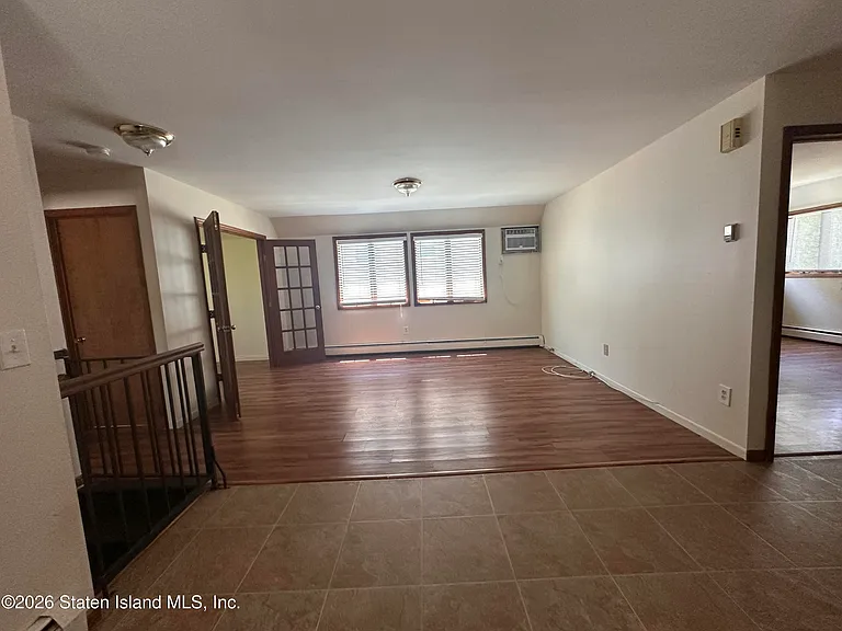 298 Pacific Ave — Photo 5