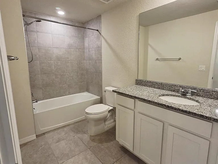 3213 Watercress Dr — Photo 12