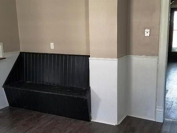 3rd image of 6718 18th Ave