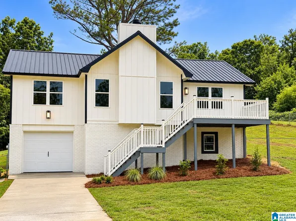 106 E 49th St, Anniston, AL 36206