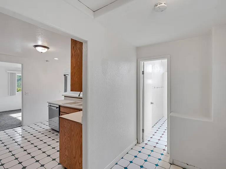 10177 Hawley Rd — Photo 23