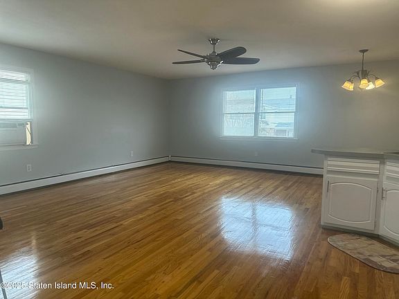 4th image of 174 Swinnerton St