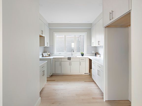 5th image of 315 Pearl St #1