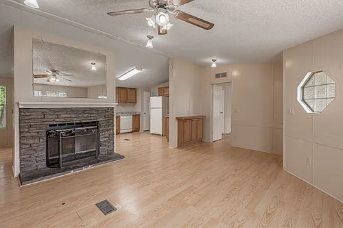 1323 Avenue E Photo 1