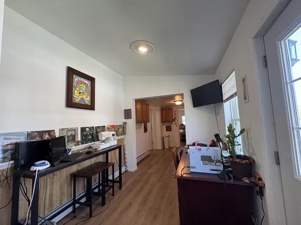 218 S Church St #4, Wauconda, IL 60084