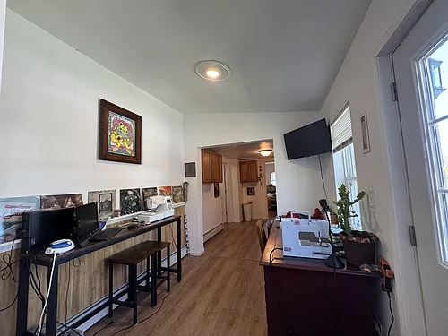 218 S Church St #4 Photo 1