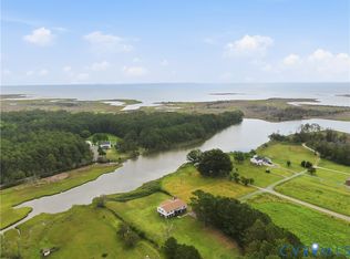 379 Piney Point Rd, Onemo, VA 23130