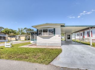 801 E Live Oak St, Wildwood, FL 34785