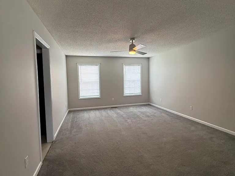 114 Baldwin Dr — Photo 17