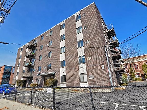 2nd image of 7 Park Ave APT 22