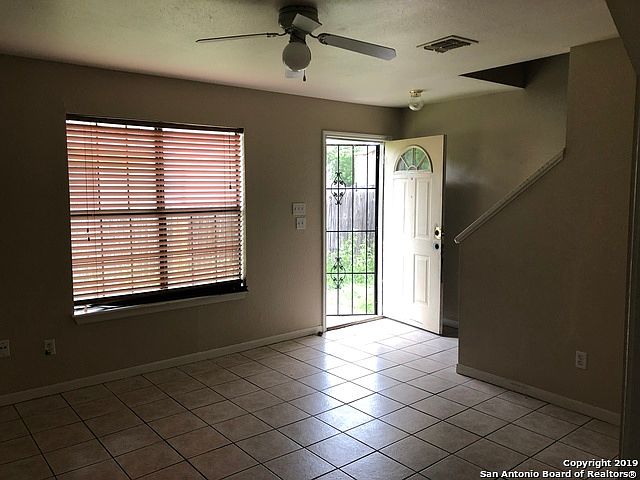 1st image of 7549 Windsor Oaks