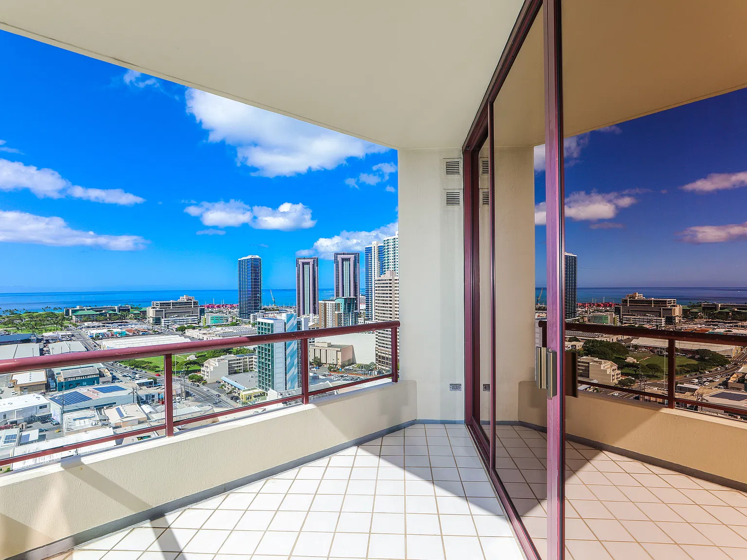 725 Kapiolani Blvd — Photo 3