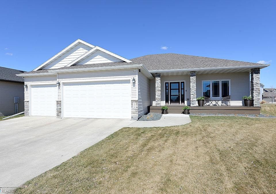 1st image of 3419 Loberg Ln