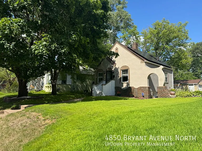 4850 Bryant Ave N — Photo 25