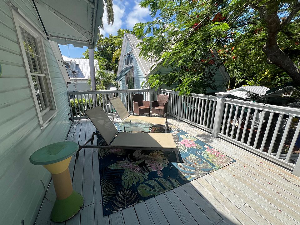 Large front porch