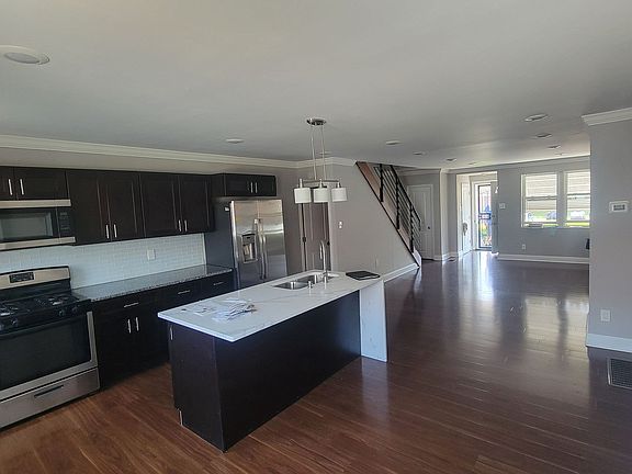 4th image of 7011 Stenton Ave
