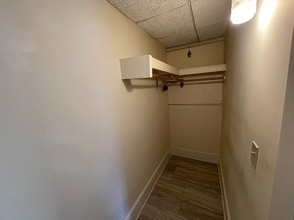 3rd image of 1652 Chapel St #2R