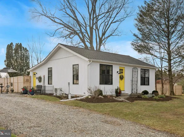 121 Corby Rd, West Grove, PA 19390