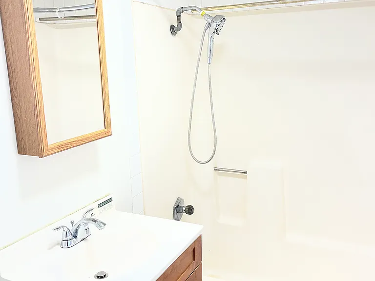 620 Parker Ave — Photo 8