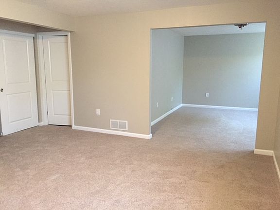 5th image of 6256 Kingbird Dr