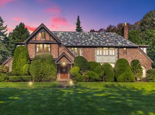 31 Swan Rd, Winchester, MA 01890