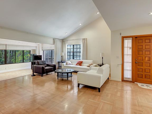 4th image of 11802 Kiva Dr
