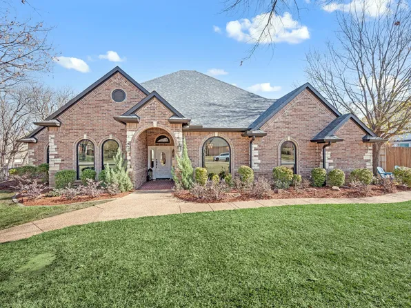 1604 Lost Lake Dr, Keller, TX 76248
