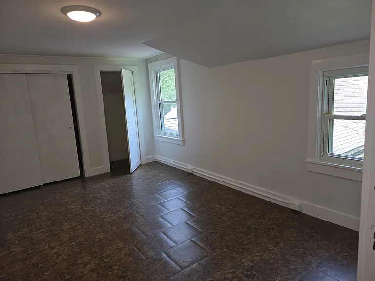 25 Falmouth Rd — Photo 5