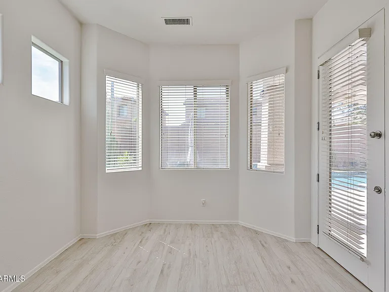 30870 N 125th Dr — Photo 15