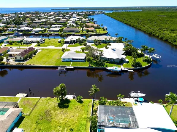 21081 Edgewater Dr #3, Pt Charlotte, FL 33952