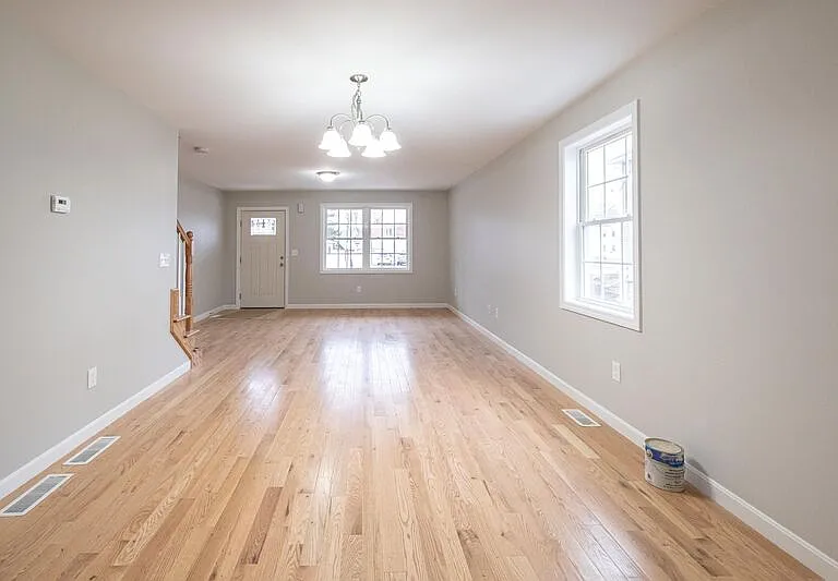 53 Union St #R — Photo 8