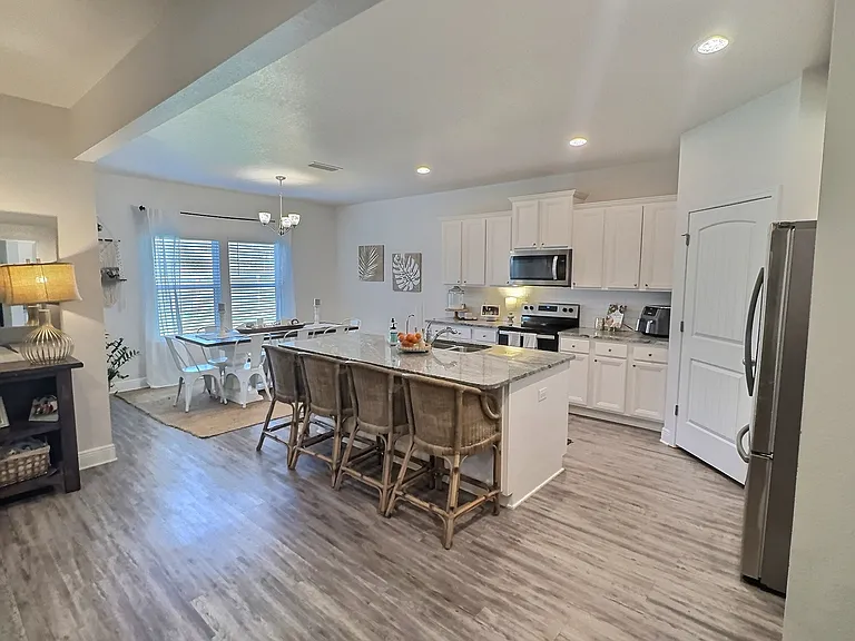 108 Bridge Harbor Dr — Photo 3